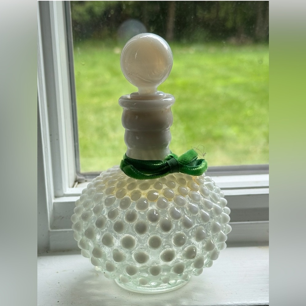 Fenton art glass in ruffled hobnail perfume bottle